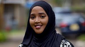 Waxaan ku dhiiradaa inaan dadka u sheego Sababta labo jeer oo hore la ii  furay. Hadana Guurkii 3aad ayaan wadaa” “2008 guurkeeyga ugu horeeyay ayuu  ahaa. Baahiyaha jira awgeed iyo markaan Yurub