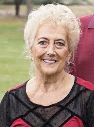 Sandra Polly's Instagram, Twitter & Facebook