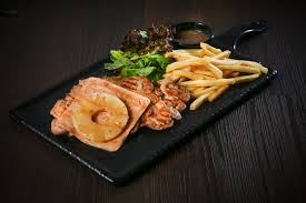 (the heat from the chargrill will seal. Haiwaiian Grilled Chicken Chop With Black Pepper Sauce å¤å¨å¤·ç…Žé·„æ‰' Restaurant Lemon Tree