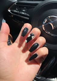Cute Black Acrylic Nail Ideas 