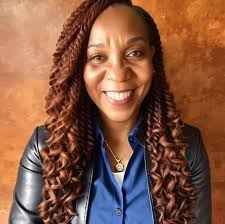 does anyone know any braiders around here? i can't find anyone to braid  around here. if anyone knows anyone let me know!