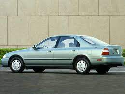 Research the 1994 honda accord at cars.com and find specs, pricing, mpg, safety data, photos, videos, reviews and local inventory. Honda Accord Sedan 1994 Pictures Information Specs