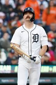Người bắt bóng Jake Rogers của Detroit Tigers đặt đội lên hàng đầu mặc dù chỉ là cầu thủ dự bị