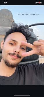 𓅾 Wolfgang 🚦🏜️📼 (@sleepykitsune__)