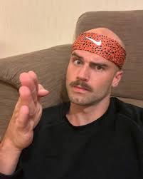 Felt cute, might delete later 🤭