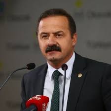 Yavuz ağıralioğlu, 1 şubat 1972 tarihinde trabzon'un çaykara ilçesine bağlı eğirdere köyünde dünyaya geldi. Yavuz Agiralioglu Yavuzagiraliog Twitter