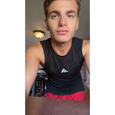 Elias Mark ODonnell (@eliasmarkrosso) • Threads, dites-en plus