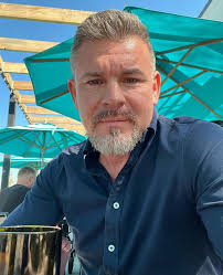 Hi me Peter from Germany Nice to meet you