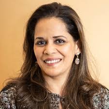 Stephanie Copus's Instagram, Twitter & Facebook