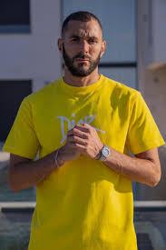 В 2007—2015 годах выступал за сборную франции. Karim Benzema On Twitter Focused Until The End Nueve