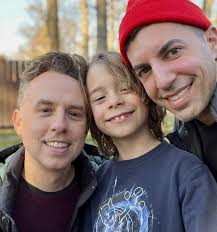 David Geffen School of Drama 2022–23 Alumni Magazine by David Geffen School  of Drama at Yale