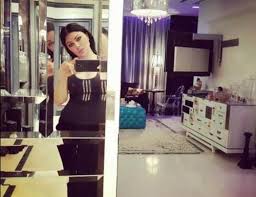 بالصور هيفاء وهبي داخل غرفة النوم Mirror Selfie Poses Mirror Painting Cloud Painting