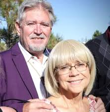 Where to donate women's clothing in Willard or Springfield?