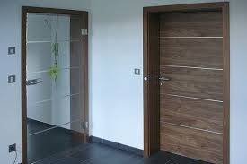 Wohnungsturen Innen Montage Von Turen Rollladen Fenster Und Vieles Mehr Wohnung Renovierung Wohnungstur Wohnung