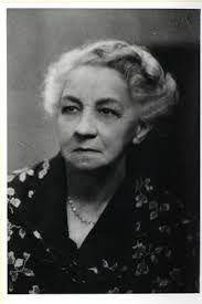 Image of Emma Perry Carr (1880–1972), pioneering Mount Holyoke College  professor of
