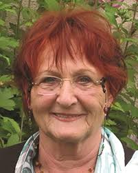 Puck sucht ihren Namen: Unterstützt von den Pfadfindern und Pfadfinderinnen  Österreichs (German Edition): Peter, Inge: 9783861960973: Amazon.com: Books