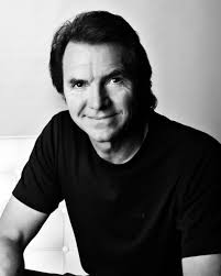 O.C. entertainer to perform in Dana Point