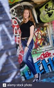 Pasar malam dan segala hiruk pikuknya bisa dijadikan konsep foto yang unik untuk keluarga kecilmu nanti. A Teenage Girl Strikes A Pose In An Urban Setting Stock Photo Alamy