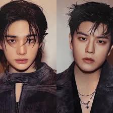 Seungmin Hyunjin added a new photo.