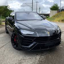 Lamborghini Urus Painted In Nero Noctis Photo Taken Lamborghini Porrentruy On Instagram Owned By Alexandremorrea Deco Moderne Salon Deco Moderne Voiture