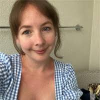 1800+ "Larissa (:" profiles