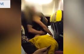 Paar hat Sex im Flugzeug – VIDEO - UnserTirol24