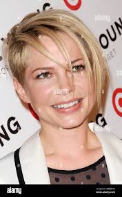 Kate young hi-res stock photography and images