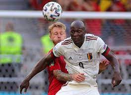 Romelu lukaku ile jordan lukaku (royal antwerp fc) abi/kardeş. The Strong Image Of Lukaku And Danish Coach Kasper Hjulmand Entwined At The End Of The Meeting We Belong To The Same Family Archysport