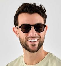 24 Best Sunglasses for Men: Styles & Trends of 2025