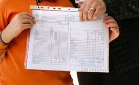 Öğrenciler ve velileri, e okul vbs giriş aracılığıyla karne notu sorgulama ve ortalama hesaplama ekranını kontrol ediyor. E Okul Karne Notlari Nasil Bakilir E Okul Karne Notlari 2021 Ogrenme Takvim
