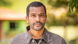 Samuel de Assis interpreta Benjamin em 'Vai na Fé'