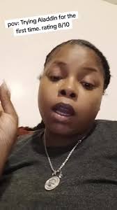 Shea Hall (@osso.pretty)