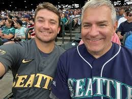 Jack Dellinger's Instagram, Twitter & Facebook