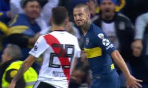 El boca de bianchi modelo 2003 le dio un baile histórico a river en el monumental. El Polemico Festejo De Dario Benedetto En El Gol De Boca A River Plate
