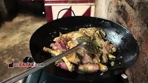 Ini bertujuan untuk memaksimalkan hasil produksi agar tepat guna. Cara Cepat Dan Mudah Memasak Ayam Gota Traditional Culiner Batak Toba Home Made Youtube