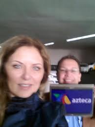 Gracias a mis amigos de Tv Azteca...por invitarne como conductora  especial... en el programa....al extremo....con Veronica Castillo.. Para  Azteca USA!!!