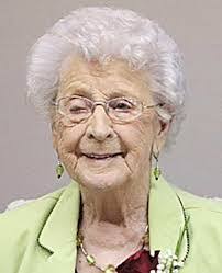 Lina Morin's Instagram, Twitter & Facebook