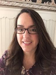 Lauri Chambers's Instagram, Twitter & Facebook