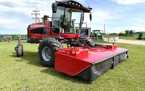 Massey Ferguson 9435 Self-Propelled Mower Conditioner