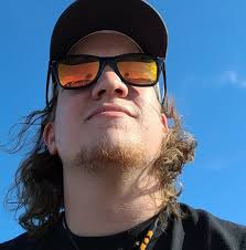 Pretty excited. Just got this a couple days ago. Traded up a Marcy Olympic  Bench that's served me well over the years for the Rep rack and this little  bench for my