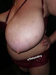 The size of my tits still amazes me sometimes : rfathangers