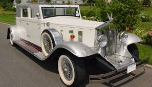 Pin On M V Limousine Antique Wedding Cars