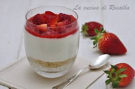New york cheesecake al caramello. Cheesecake Nel Bicchiere Alle Fragole La Cucina Di Rosalba