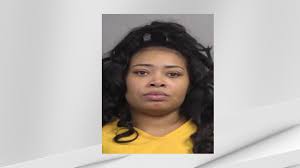 From treatments to color, let our stylists design your perfect haircut. Police Mother Hit Daughter In Head With Toilet Seat