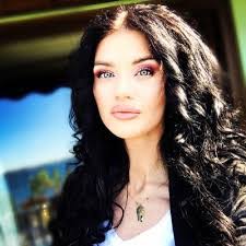 Angela Elena's Instagram, Twitter & Facebook