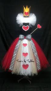 Alicia en el país de las maravillas. Heart Queen Tutu Dress Heart Tutu Dress Valentine Tutu Heart Tutu Heart Birthday Tutu Heart Queen Costume Queen Of Hearts Costume Trajes De Halloween Halloween Disfraces Disfraces Para Ninos