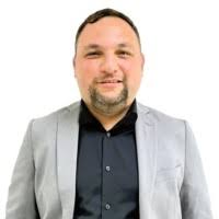 6300+ "Maciel" profiles