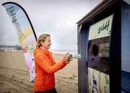 As a member of democrats 66 (d66) she has been an mp since 17 june 2010. Fuwxaa4i Xw72m