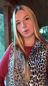 Kara Brady's Instagram, Twitter & Facebook