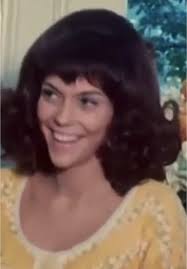 Remembering Karen Carpenter. [March 2nd 1950-February 4th 1983] .  #ClassicTimes #KarenCarpenter #Carpenters #RIP #Vale #Love #Pop #SuperStar  #Icon #Singer #Legend #Classic #Cool #Retro #Vintage ...